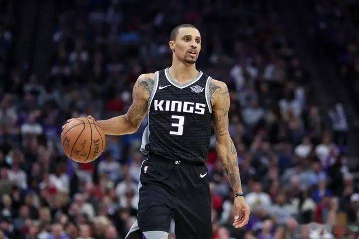 国足凭借拼 国足凭借拼